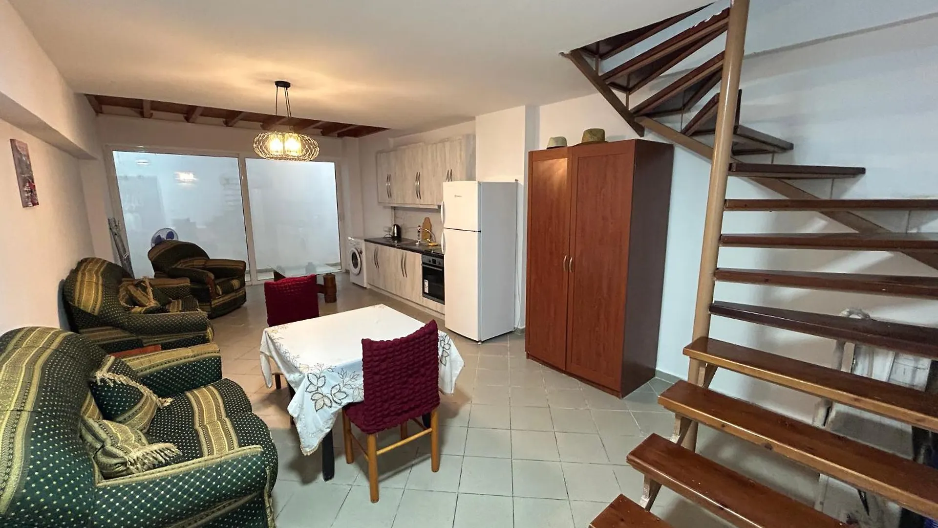Duplex On Fifth Daire Saranda